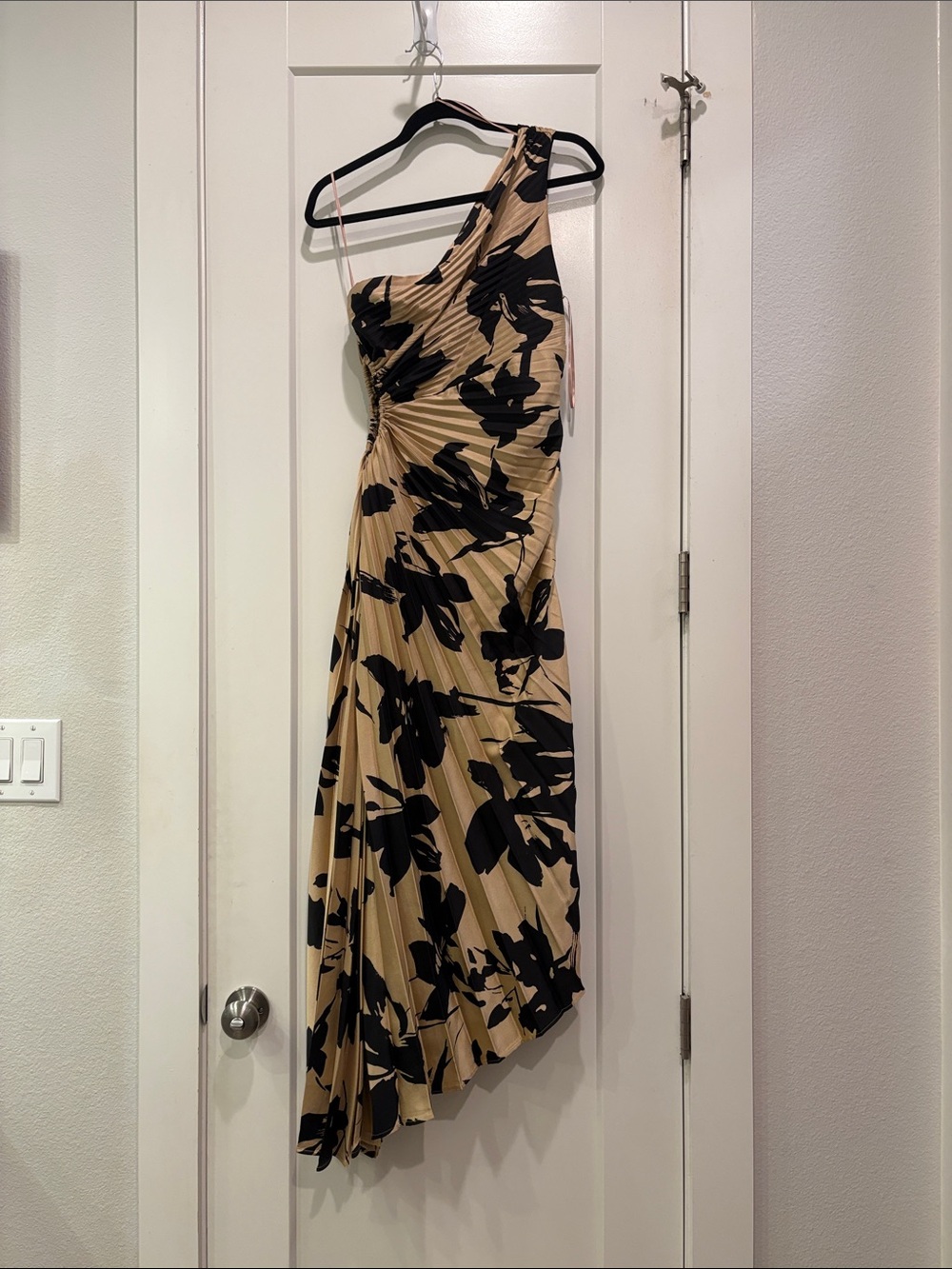One-Shoulder Beige and Black Floral Asymmetric Formal Dress
